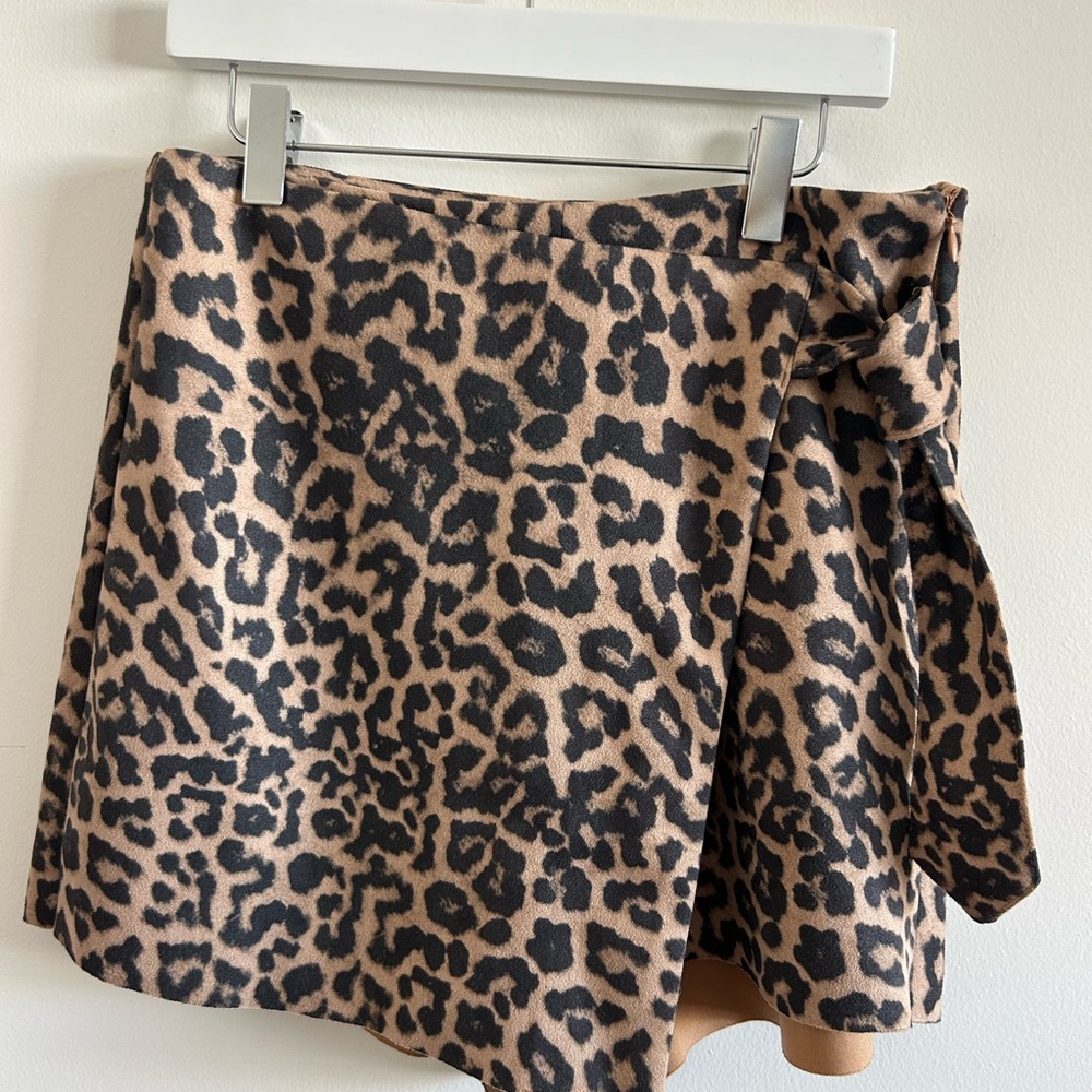 ZARA - Leopard Print Wrap Skirt